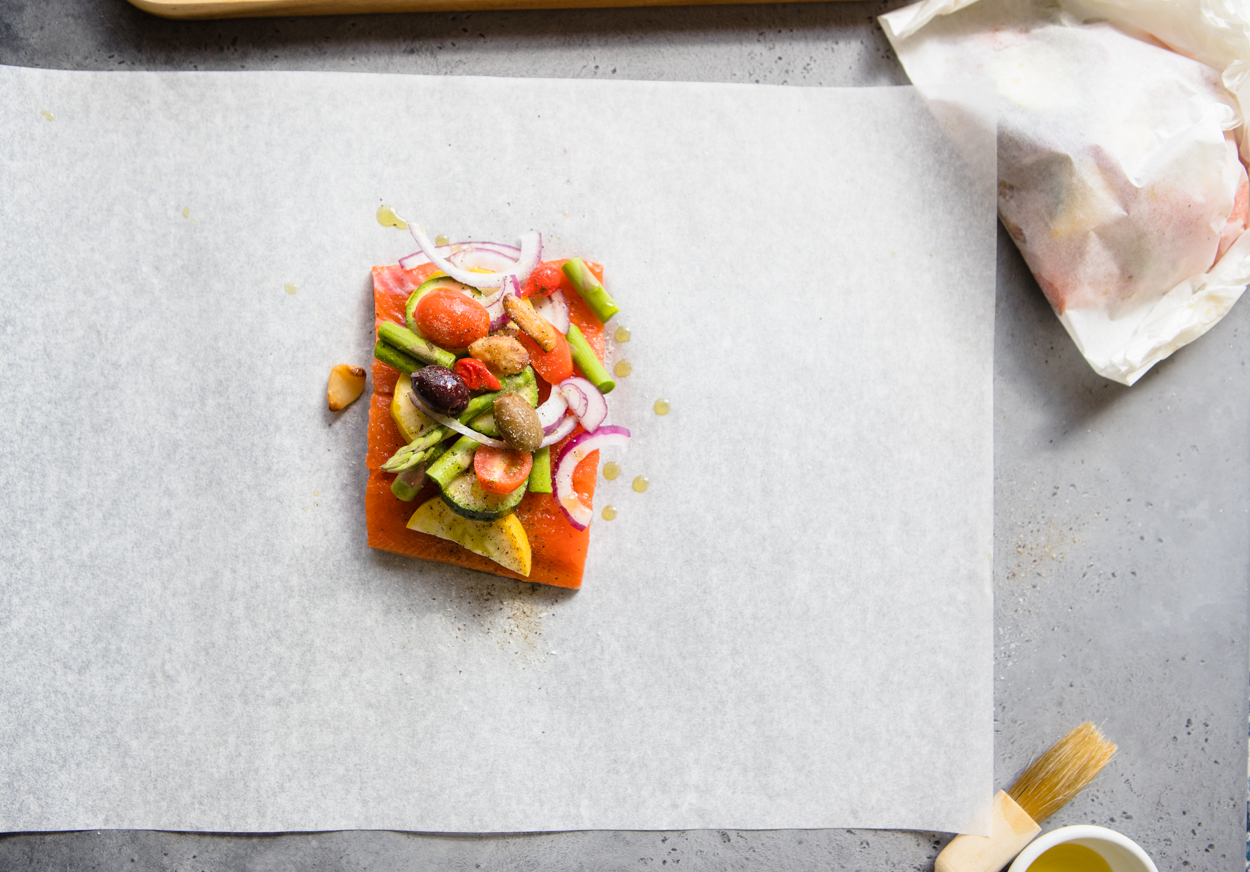 https://www.howewelive.com/wp-content/uploads/2019/02/salmon-parchment-packets-4.jpg